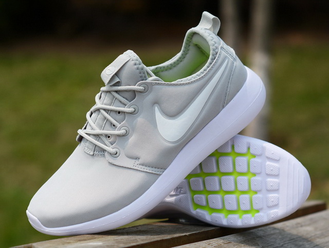 Nike Roshe Run Women 40